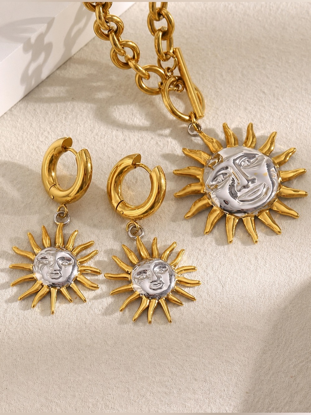 Sun Necklace and Earring Set Summer/Beach Jewelry Chunky Two Tone Celestial Set